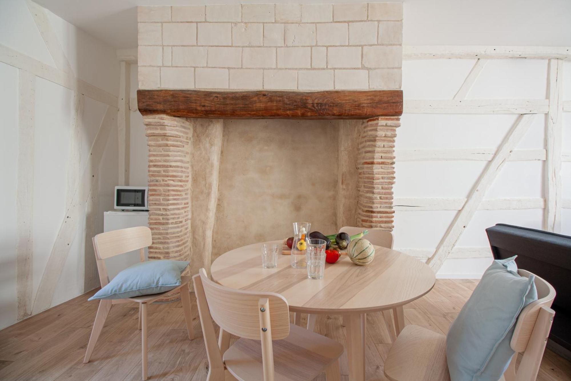 Le Loft Brunneval - Refuge Arty Du Xvie Siecle Apartment Troyes Exterior photo